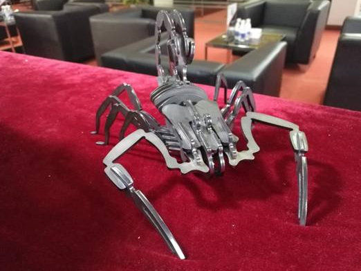 PS 4020 RG – Výkonný vláknový laserový řezací stroj pro průmyslové využití ukazka 2